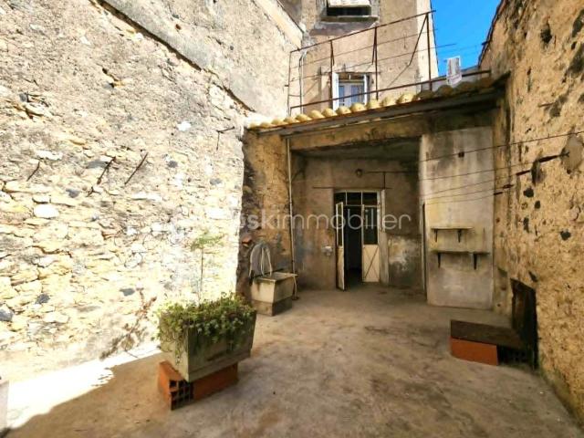 Maison vente à Béziers, Tourbes