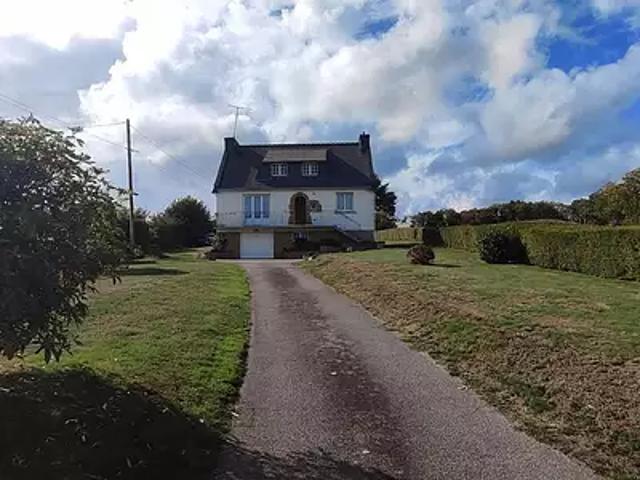 Maison vente à Penker Barnabas, Tourch