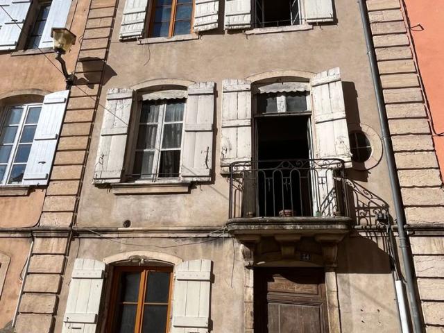 Maison vente à Mâcon, Tournus