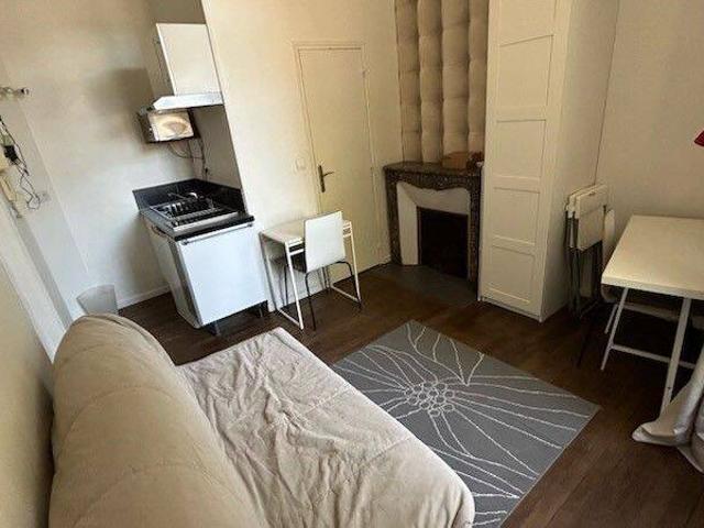 Studio location à Cité Jolivet, Tours