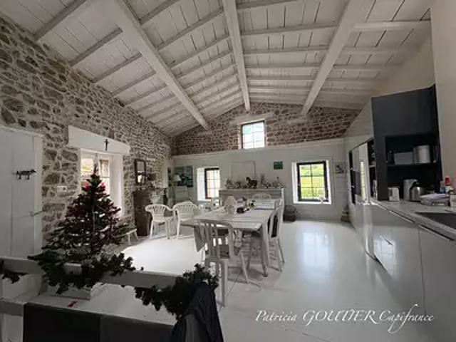 Maison vente à Chantoiseau, Tours-sur-Meymont