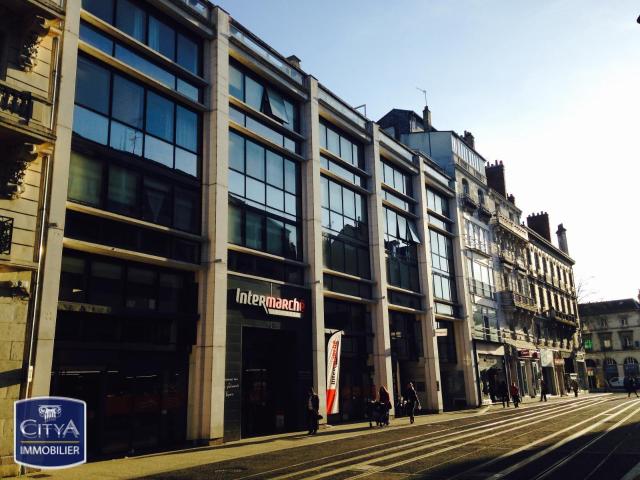 Garage vente à Tours