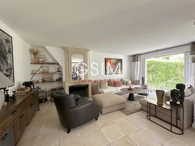 Maison location à Versailles, La Celle-saint-cloud