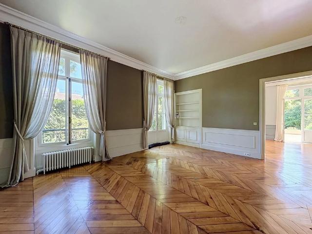 Maison location à Nanterre, Saint-cloud