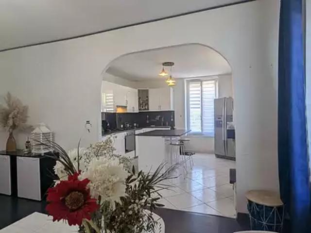 Maison vente à La Troche, Toutenant