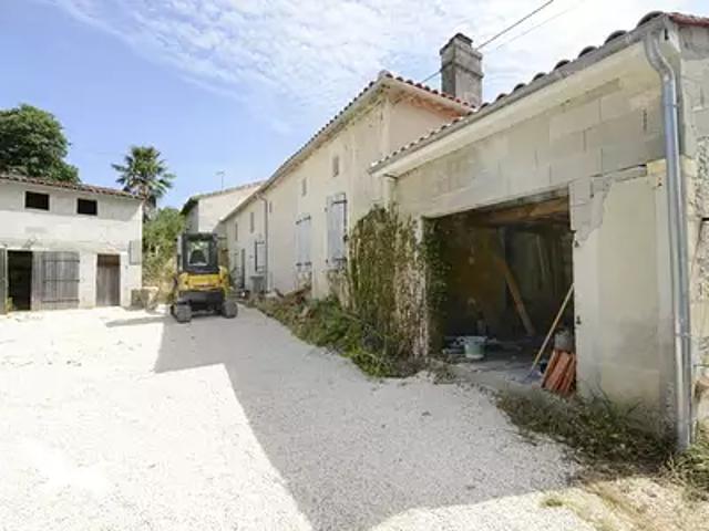 Maison vente à Angoulême, Touvre
