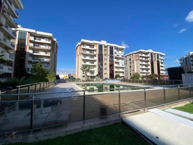 Çiğli, İzmir içerisinde satılık mülk