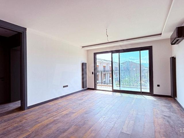 Çiğli, İzmir içerisinde satılık mülk