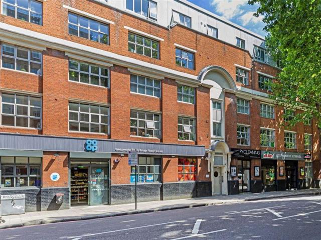 Apartment for rent in Bermondsey Village, Greater London