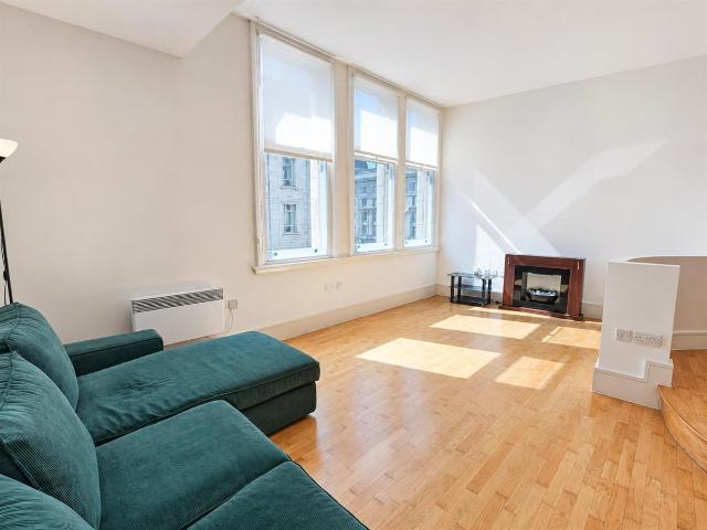Apartment for rent in Calderstones