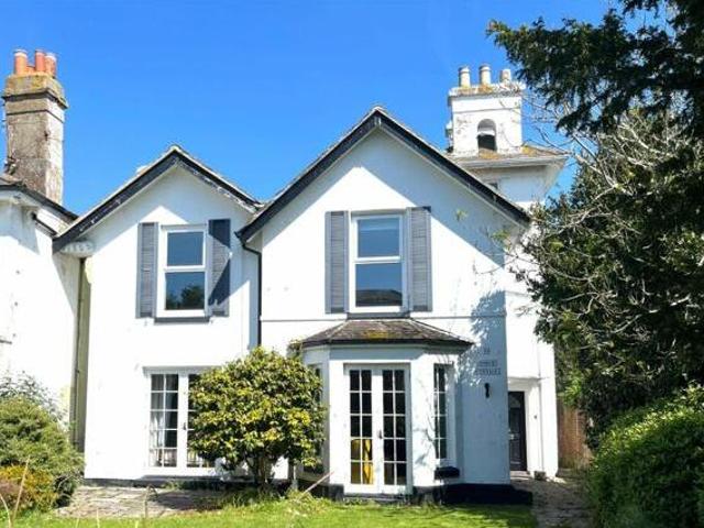 House for sale in Middlecroft, Hampshire