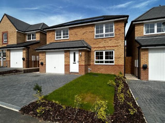 House for rent in Hanging Heaton, Dewsbury