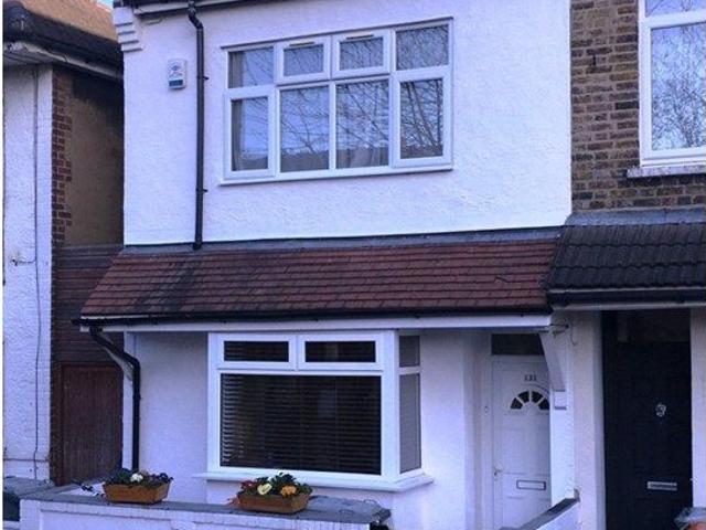 House for rent in London Borough of Newham, Greater London