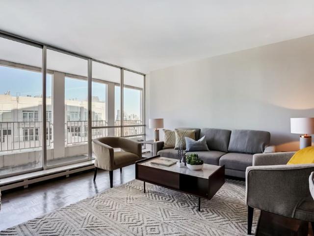Apartment for rent in Toronto—St. Paul's, Toronto
