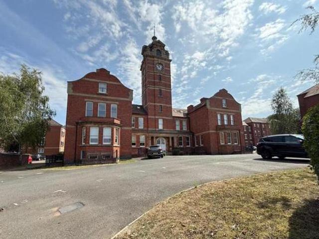 House for sale in Stourbridge, West Midlands