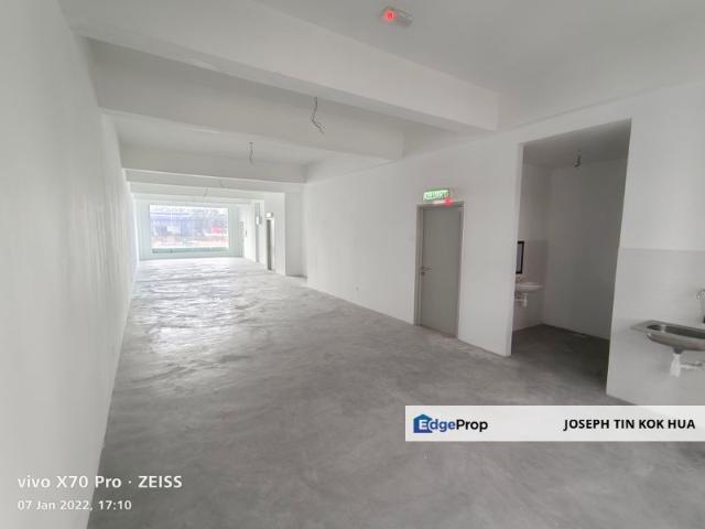 Shop for rent in Kajang, Langat
