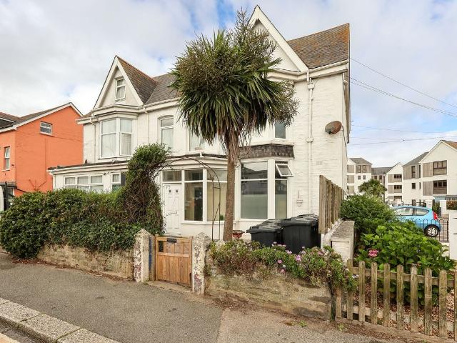 Studio for rent in Newquay, Cornwall