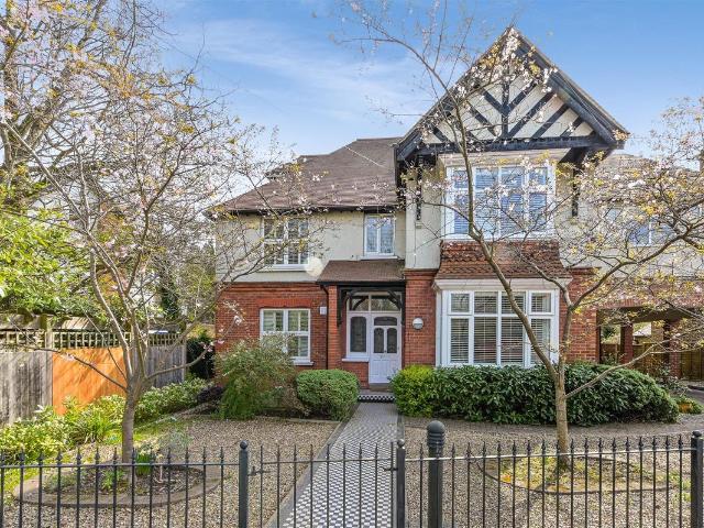 Apartment for rent in Tadworth, Reigate and Banstead