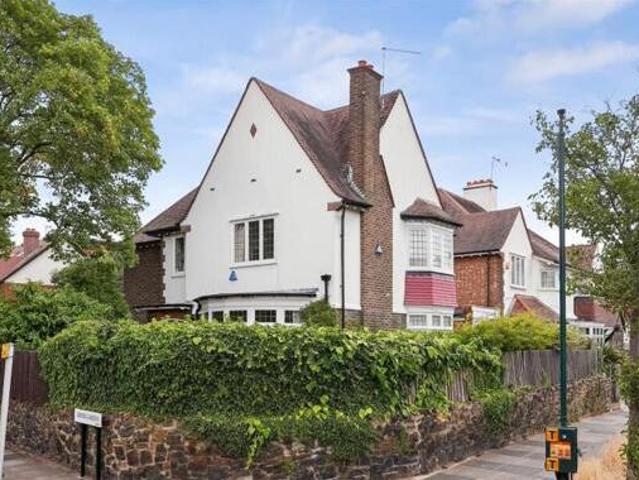 House for sale in Twickenham, Greater London