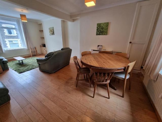 House for rent in Pontypridd, Wales