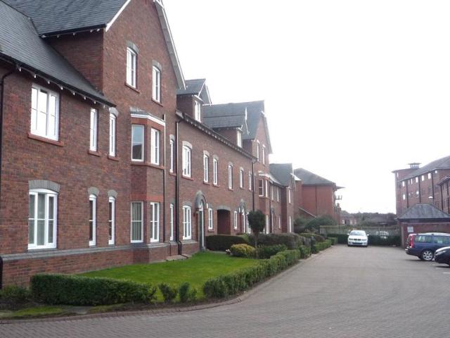 House for rent in Hough Green, Two Mills