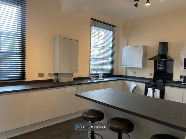 Room for rent in Elmfield, Leicestershire