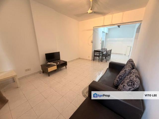 Condominium for rent in Malaka