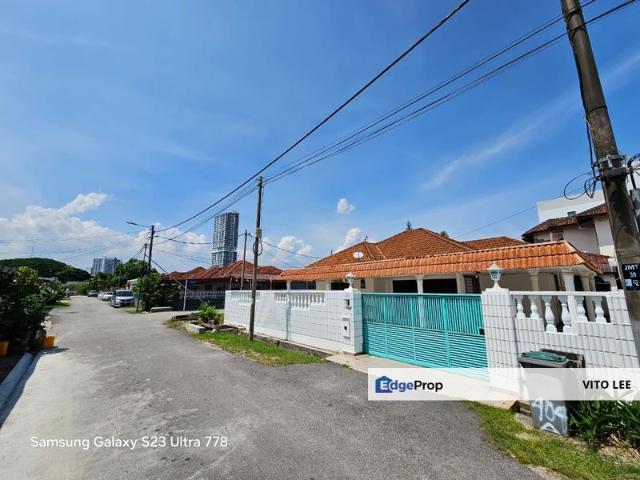 House for rent in Malaka
