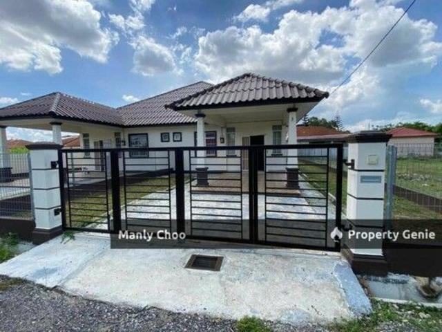 House for rent in Malaka