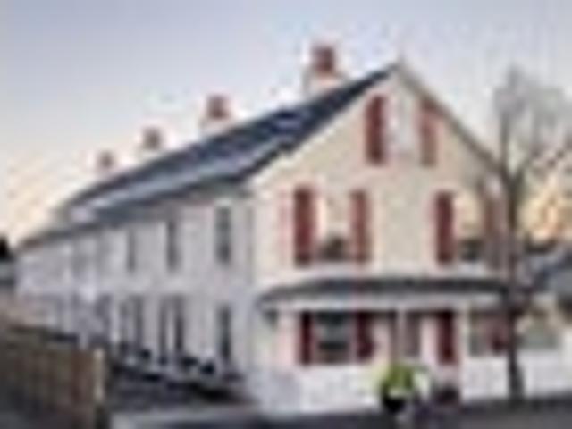 Townhouse for sale in Edgeware, Canterbury