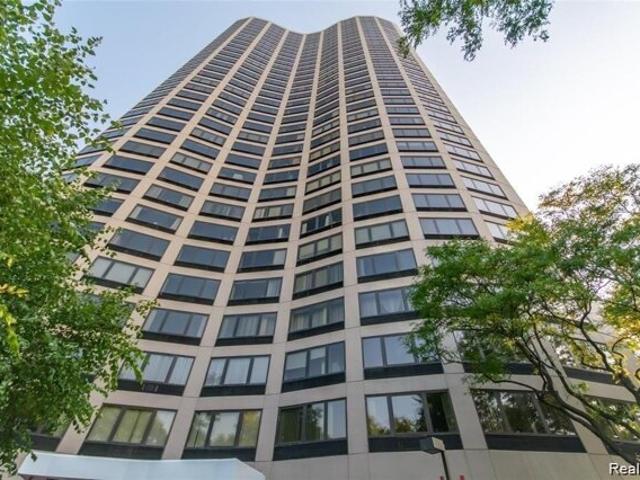 Condo for sale in Southfield