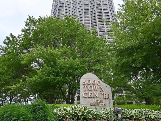 Condo for sale in Southfield
