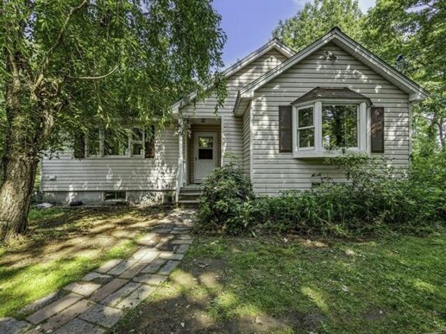 House for sale in Warren, Massachusetts