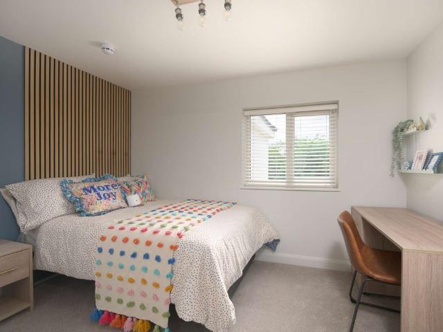 Room for rent in Lye Valley, The Slade