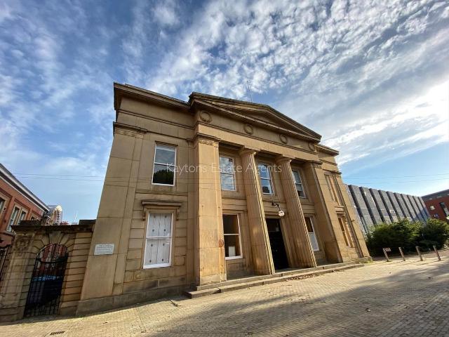 Studio for rent in Blackfriars, Salford