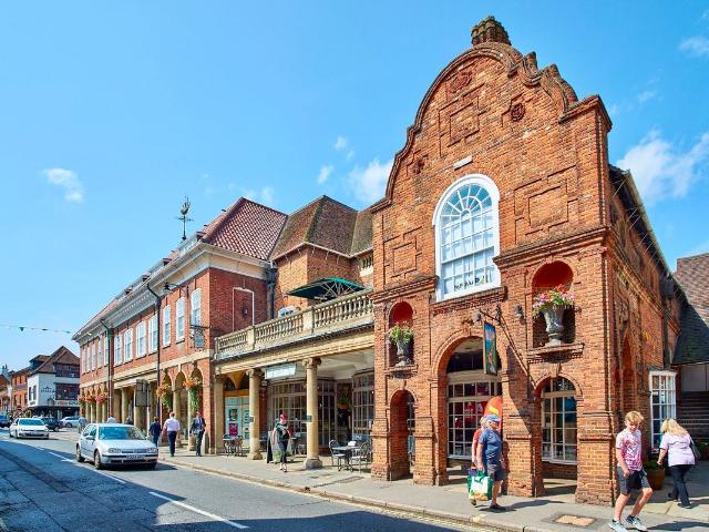 Apartment for rent in Farnham, Waverley