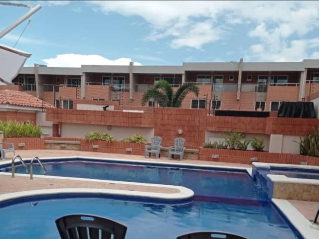 Casa en venta en Valencia, Valles De Camoruco