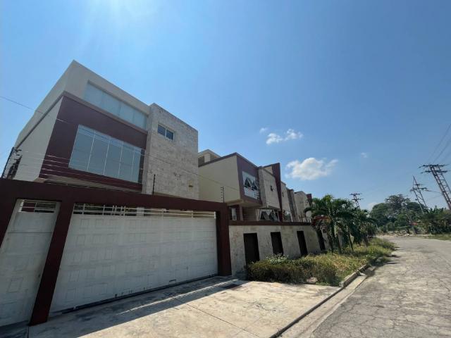 Casa en venta en Girardot, Aragua