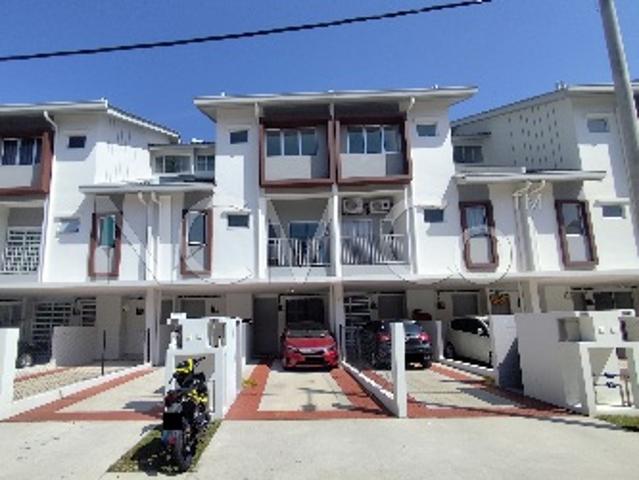 Terraced House for sale in Kuala Selangor, Selangor