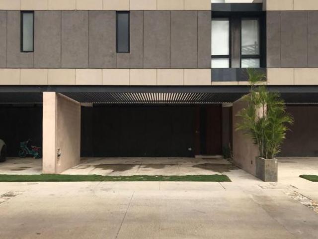 Town House en Temozón, Mérida Yucatán. Casa en Madero #54, Temozon, Temozón