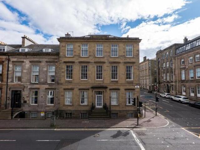 Townhouse for sale in Scotland