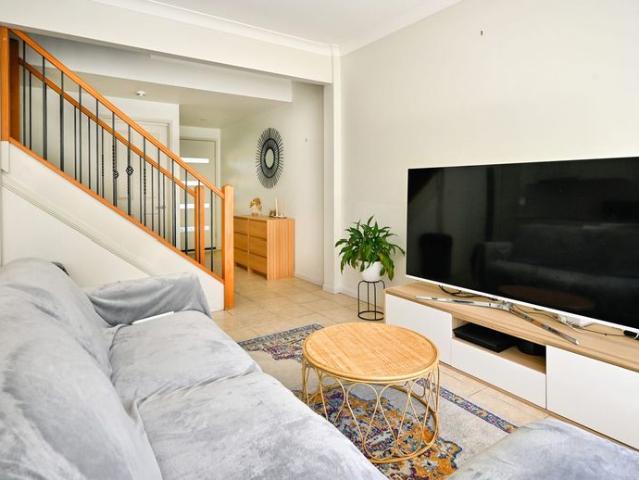 Townhouse for rent in Kings Creek, Queensland