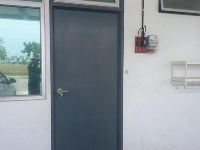 Townhouse for rent in Tanjong Sepat, Selangor