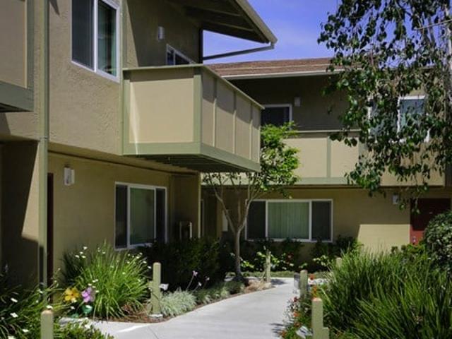 Townhouse for rent in Castro Valley