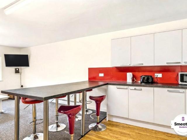 Apartment for rent in Pennycomequick, Mount Wise
