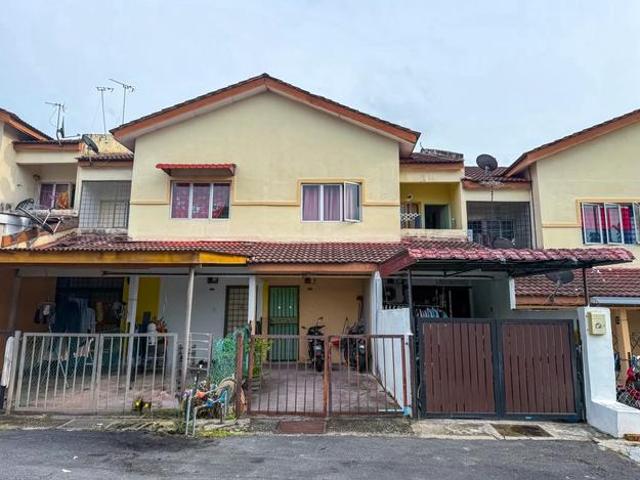 Townhouse for sale in Sendayan Village, Negeri Sembilan