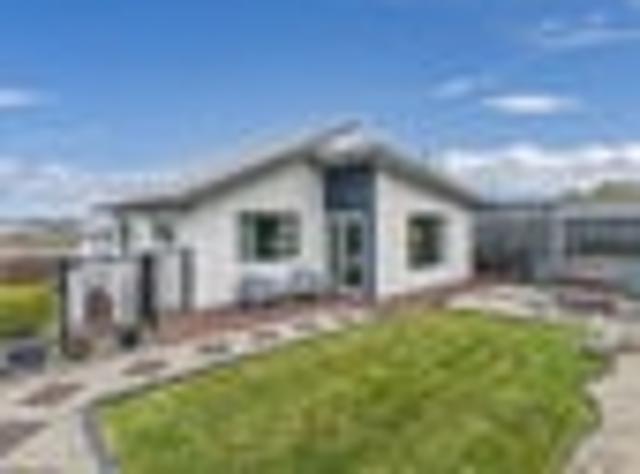 House for sale in Otakou