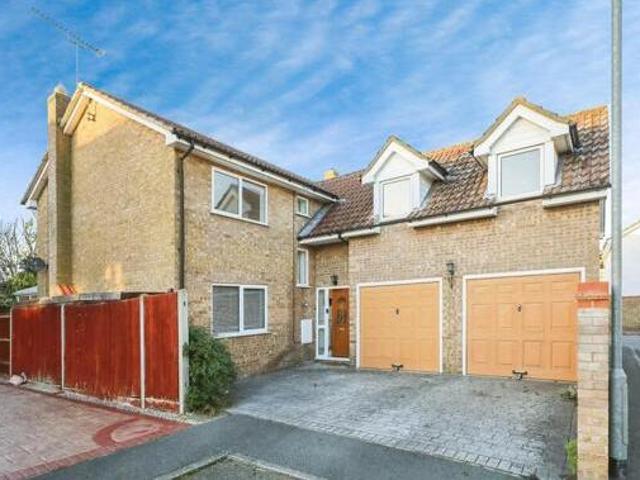 House for sale in Lyons, Greater London