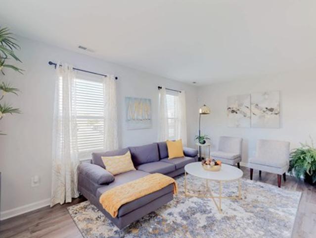 Townhouse for rent in Glen Burnie
