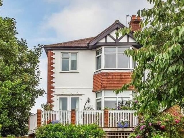 House for sale in Rose Hill, Pachesham Park